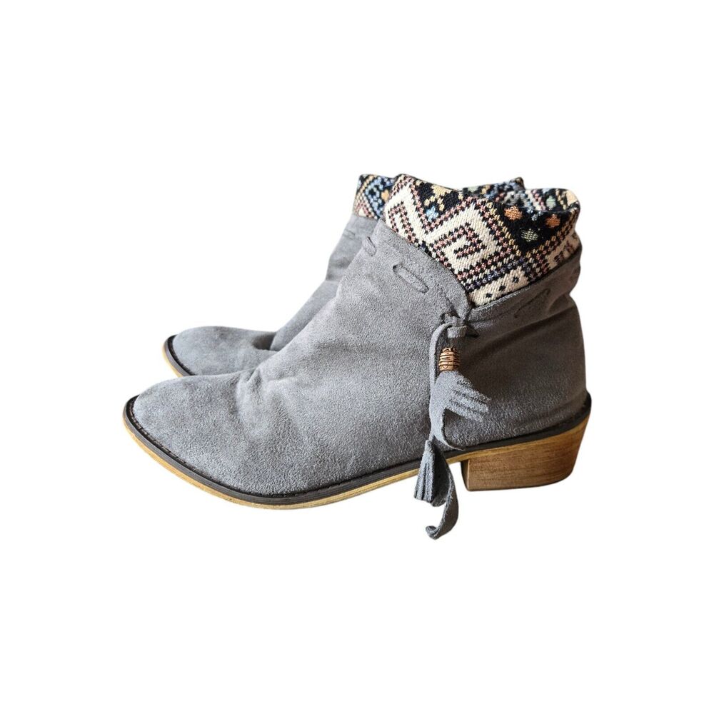MI IM Booties Venture Gray Suede Soft‎ Slouchy Southwestern Size 9